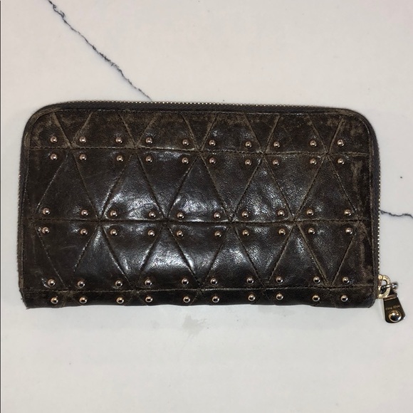 MiuMiu Ziparound Wallet - Picture 2 of 4